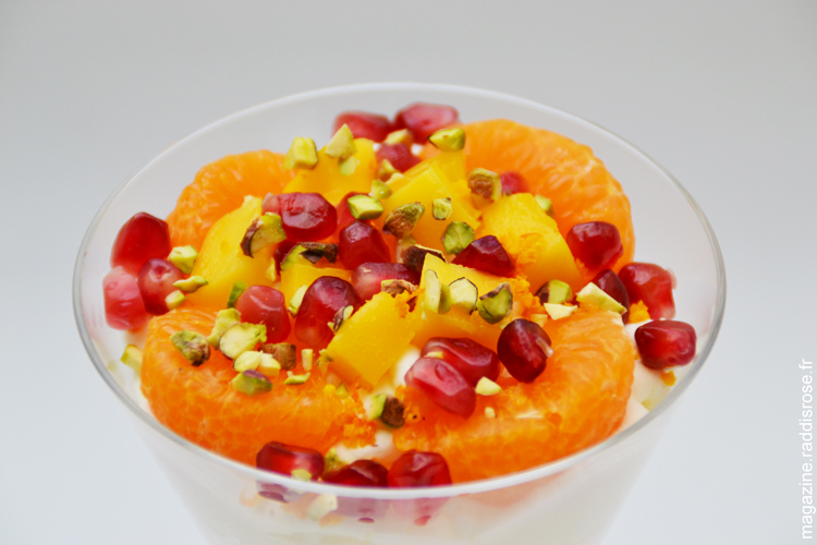 Recette facile pour une pavlova aux fruits d'hiver http://radisrose.fr/pavlova/ #recette #pavlova #fruits