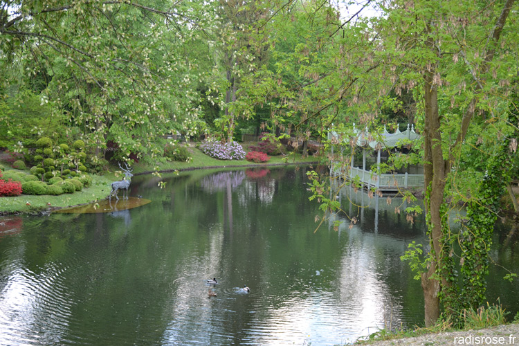 Au cœur de Chantilly, le Potager des Princes, classé Jardin Remarquable, est un jardin composé d’un potager, d’un verger et d’un magnifique parc animalier par radis rose