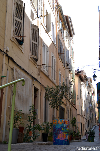 Balade quartier du Panier à Marseille par radis rose blog tourisme gastronomique