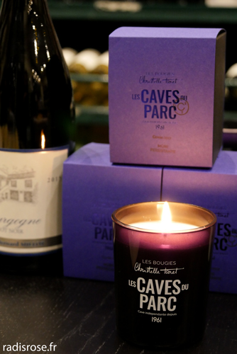 Bougie parfumée aux arômes de vin caves du parc neuilly par radis rose #vin #cadeau #noël