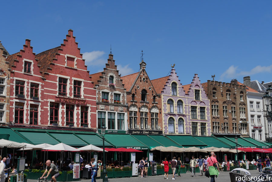 Une journée à Bruges : Le Markt ou Grote Markt, la grand place de Bruges et son Beffroi