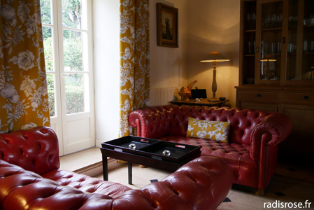 Salon, Villa Louise, hôtel de charme à Aloxe-Corton près de Beaune en Bourgogne
