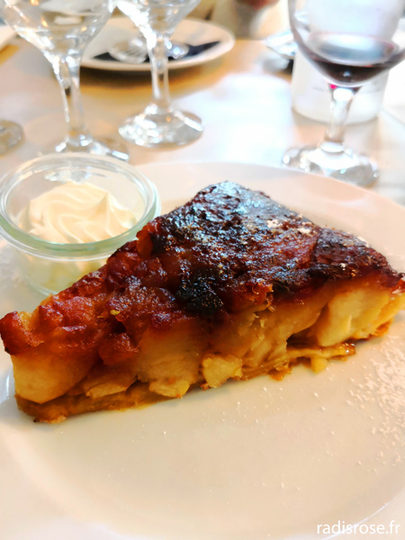 tarte tatin, restaurant La Tête Noire à Marnes-la-Coquette