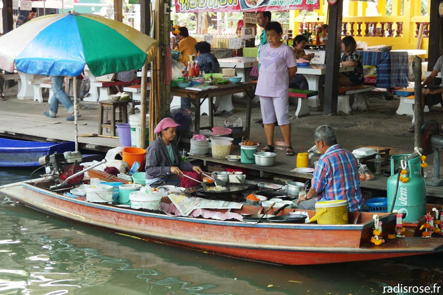 Khlong Lad Mayom Floating Market à Bangkok, balade khlongs et visite d'un marché