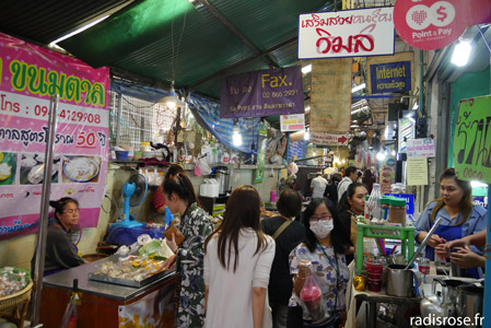 street food à Wang Lang Market, Marchés à visiter à Bangkok en Thaïlande
