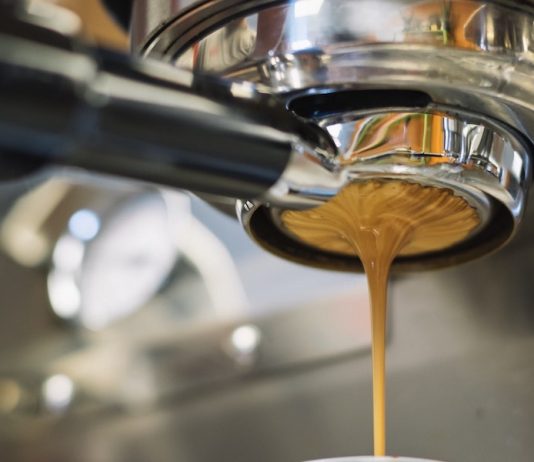 Les avantages d’utiliser une machine à café à grains